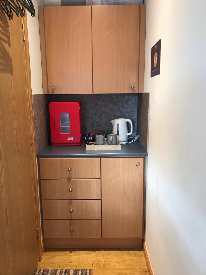 Exclusive Private Double Room, En-Suite Wet Room Private Entrance Forres Exterior foto