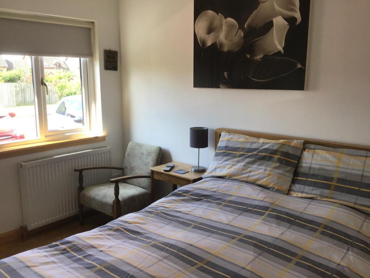 Exclusive Private Double Room, En-Suite Wet Room Private Entrance Forres Exterior foto