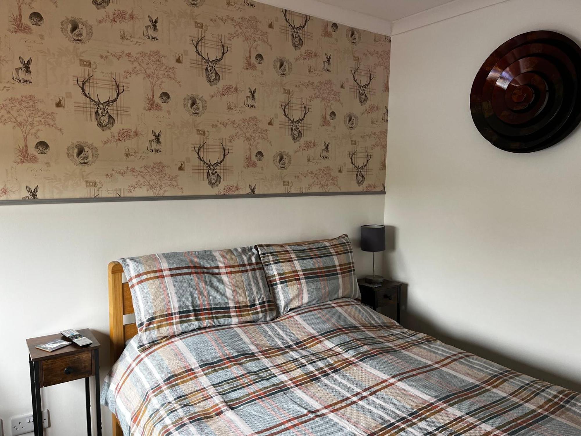 Exclusive Private Double Room, En-Suite Wet Room Private Entrance Forres Exterior foto